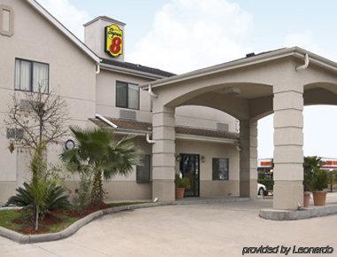 Hotel Super 8 By Wyndham Houston/i-10/federal Road 2*