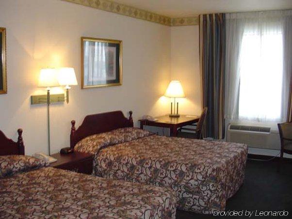 Days & By Wyndham North/aldine