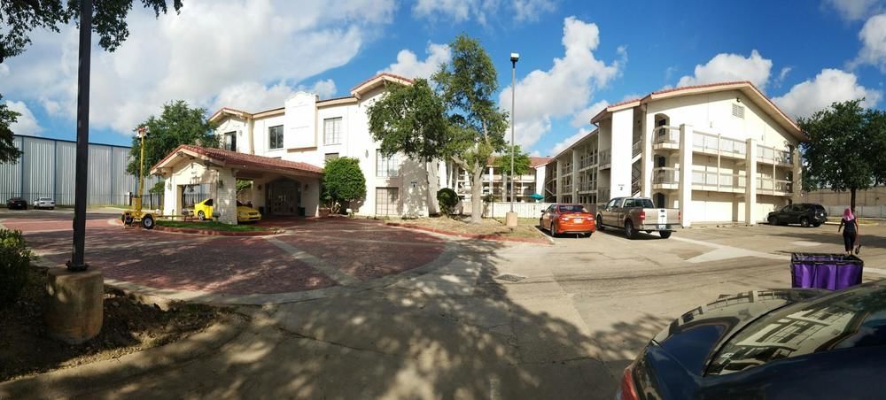 Red Roof & Houston- Hobby Airport Hotel