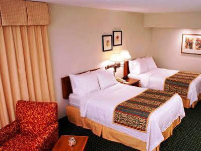 By Marriott Medical Center/nrg Park Hotel 3*