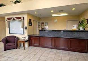 Hotel Super 8 By Wyndham Downtown I-610
