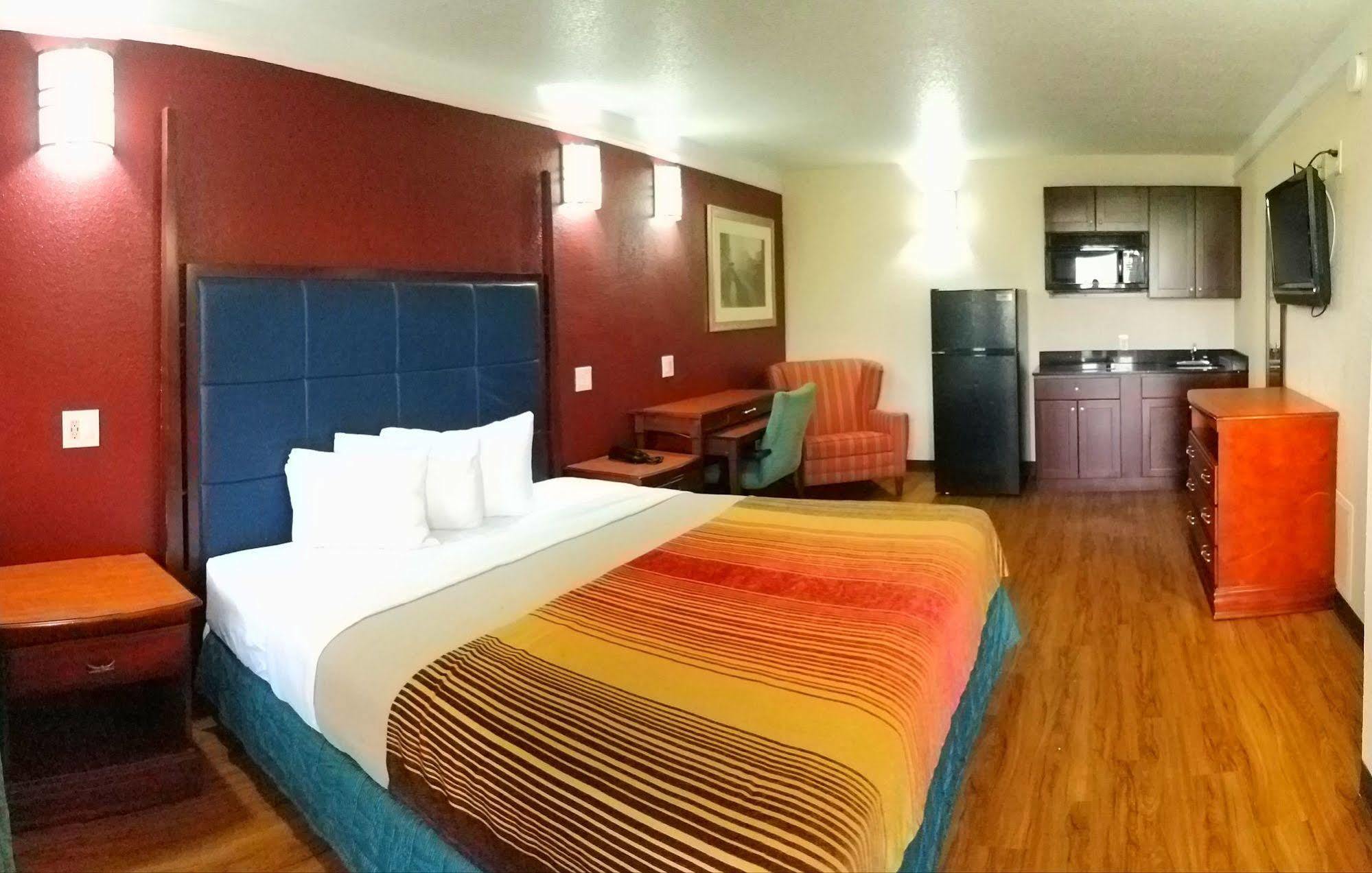 Red Roof & Houston- Hobby Airport Hotel 2*