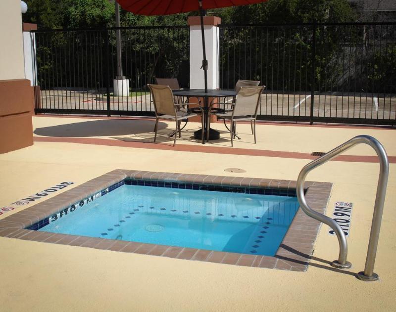 Candlewood Westchase - Westheimer By Ihg Hotel