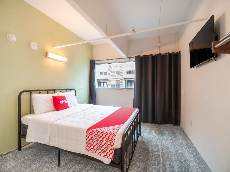 Oyo & Galleria Hotel Houston