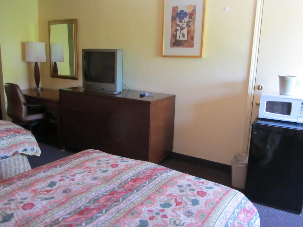 Best Classic & Suites 2* Houston