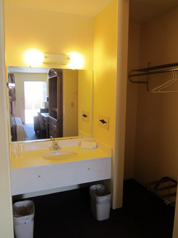 Best Classic & Suites Motel 2*