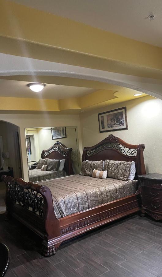 Motel Raintree And 2*