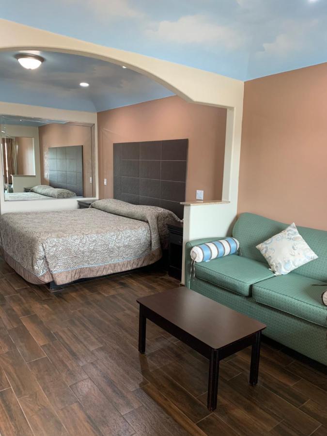 Sterling And At Reliant And Medical Center Motel