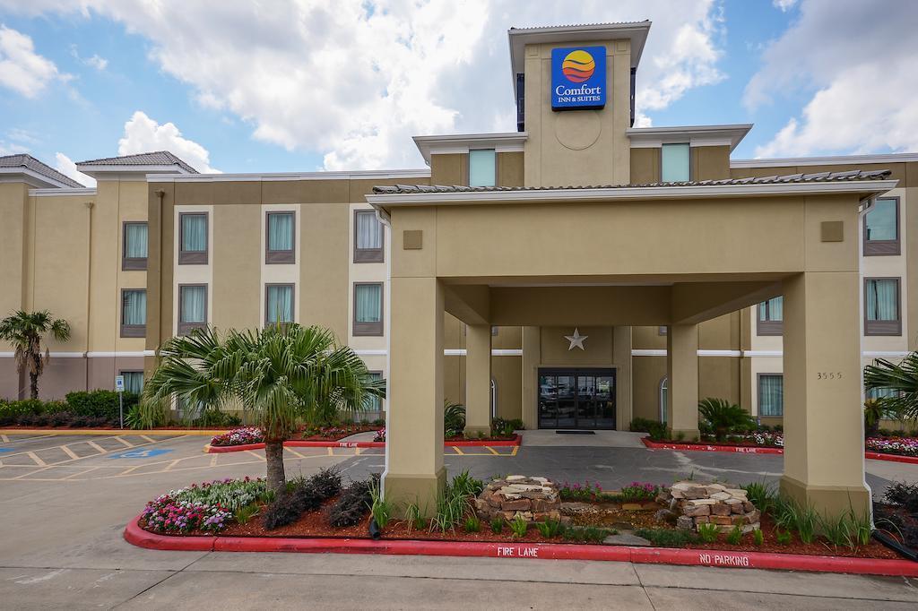 Hotel Comfort & Fm1960-champions Houston