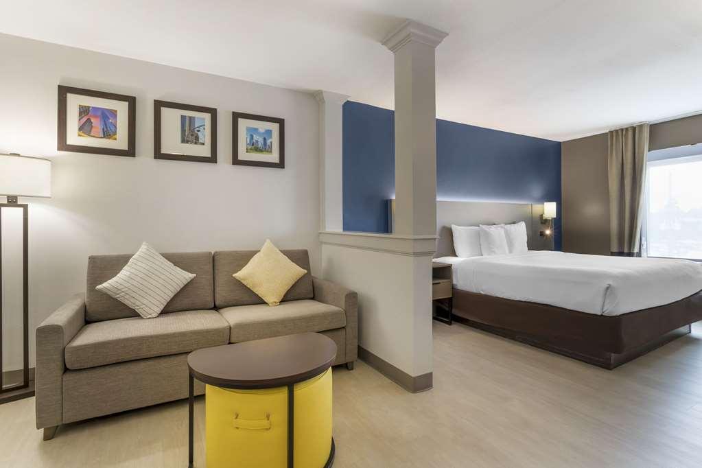 Hotel Comfort & Fm1960-champions 3*