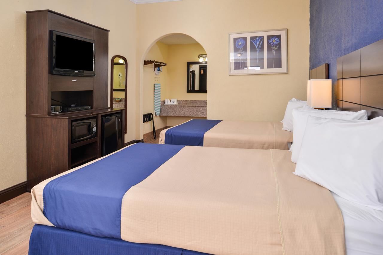 Motel Americas Value Medical Center Downtown 2*