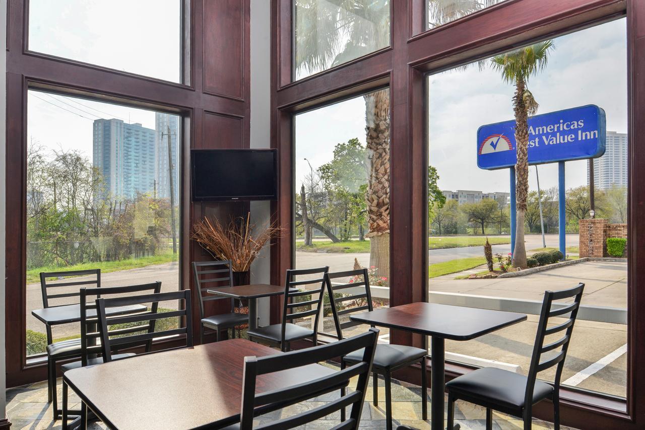 Americas Value Medical Center Downtown 2*