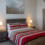 Discounted Penthouse W/ Nrg View In The Med Ctr