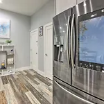 Luxe, Modern Houston Apt - 1 Mile To The Galleria!