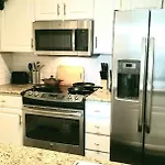 Roomy Downtown Abode