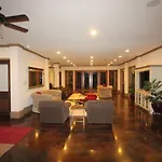 Galleria 2 Bed 2 Bath Luxury Condo
