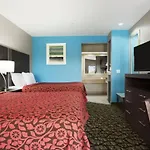 Days Inn & Suites by Wyndham Houston North Spring