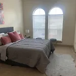 Med Center Fully Equipped Apt- Home Away From Home