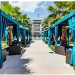 Lux, Lavish And Spacious 2/2 W/ Rental Car Option