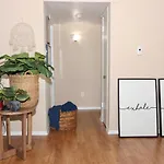 Chic Boho Cottage -Self Check In, Fully Furnished, & Free Parking