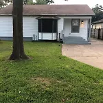 2Bd Home, 20 Minutes From Nrg Or Minute Maid