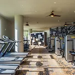 Frontdesk 5755 Hermann Park Apts Downtown Houston