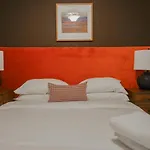 Wanderjaunt - The Place At Greenway Apartments