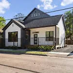 Boho Lodge Studio @ East Downtown
