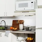 Intown Suites Extended Stay Houston Tx - Hobby Airport