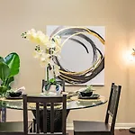 Med Center Luxury One Bedroom Apartment Walking Distance To The Hospitals