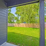 Your Central Houston Urban Contemporary Oasis