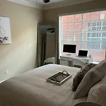 Smoke Free Amazing Spacious 2 Beds 2 Baths Modern Living