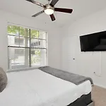 Grey Essence Smart Hub Pool, Gym &Free Parking