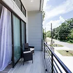 Beautifully Decorated, Modern Downtown Houston Home