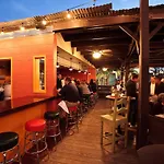 Stylish City Escape - Unwind And Explore In The Heart Of Downtown!