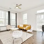 Elan Maison Smart Hub In The Heart Of Downtown Houston