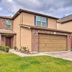 3 Bedroom 2.5 Bath With Home Office