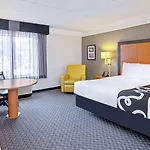 La Quinta By Wyndham Houston West Park 10