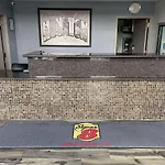 Super 8 by Wyndham Houston/Dtwn/I-610