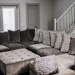 3-Story Townhome In Memorial City, Attached Garage
