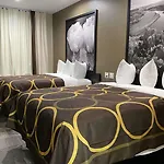 Super 8 By Wyndham Houston Nw Beltway 8-West Rd