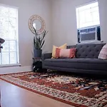 “Honeycrisp” Houston Apartment 1Br King