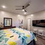 Luxurious 5Br Home Sleeps-14