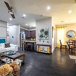 Luxurious 5Br Home Sleeps-14