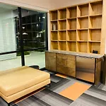 Lux 1-Bedroom W/Highrise Pool And View In Downtown Houston