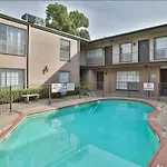 Cozy Houston Getaway 1 Bed 1 Bath