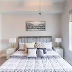 Luxury Hi-Rise 1Bd In Galleria W King Bed/Pool/Gym