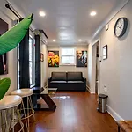 Luxury New Home/Museum/Med. Ctr/Dwn Twn*Families