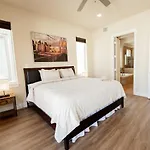 Skyline Oasis L Spacious Retreat With Proximity To Medical Center, Downtown, And Stadiums