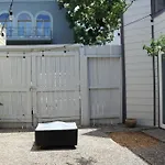 2 Bdr With Workspace & Patio In Montrose